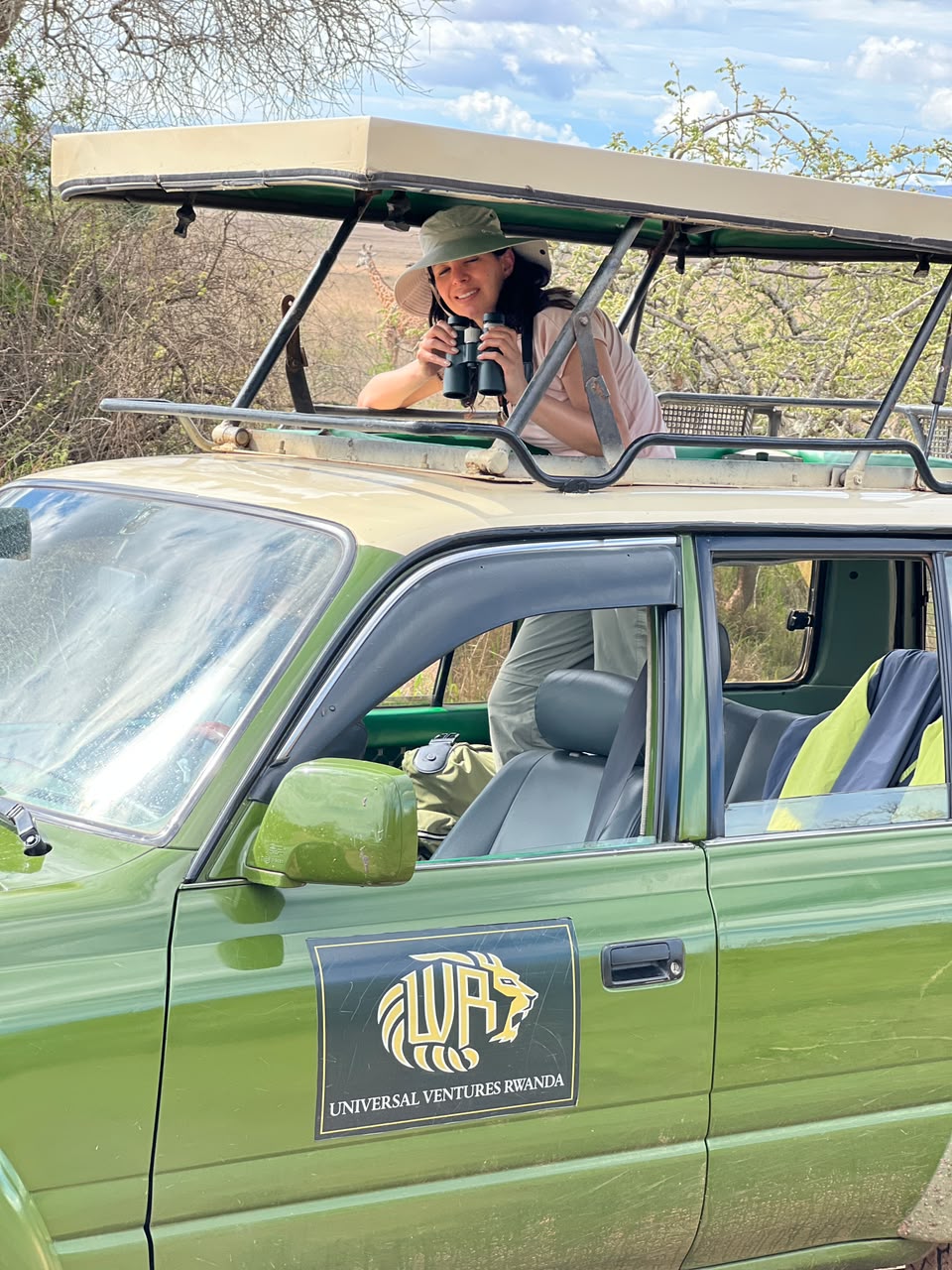 Self-Drive vs Guided Safaris in Rwanda