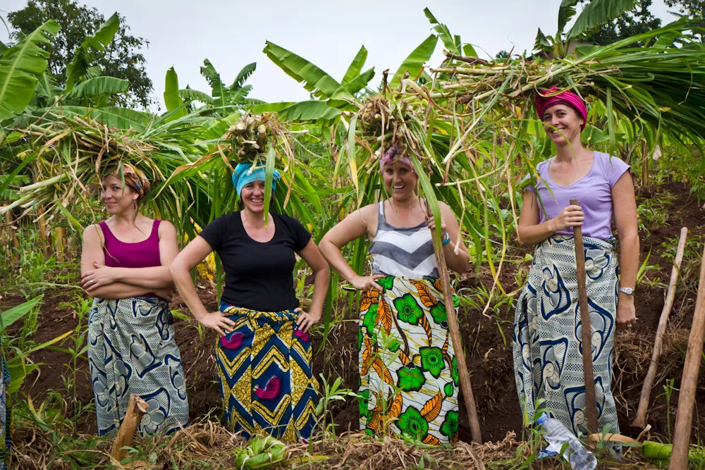 Community & Cultural Visits in Rwanda (Iby’Iwacu & Villages