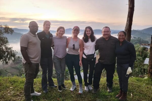 Why Book Your Rwanda Safari with a Local Tour Operator?