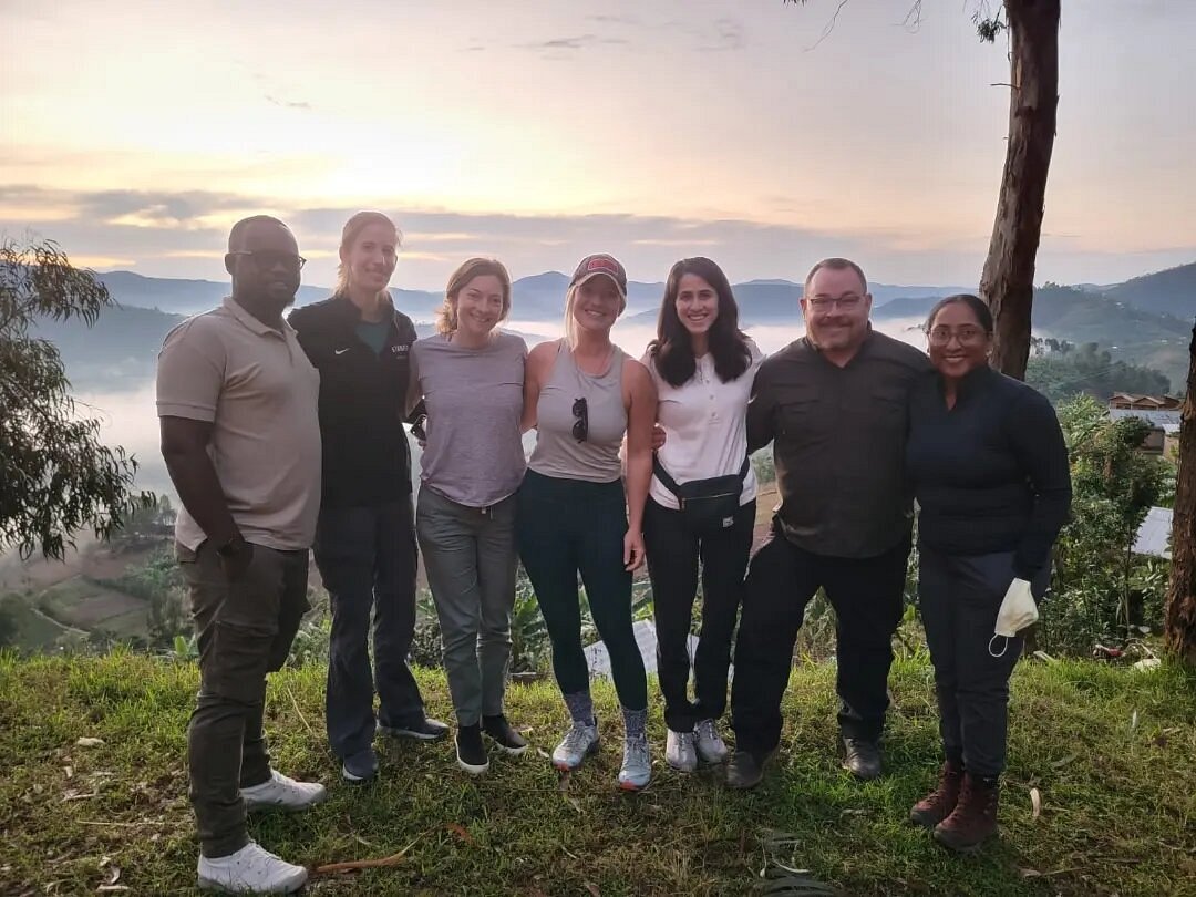 Why Book Your Rwanda Safari with a Local Tour Operator?