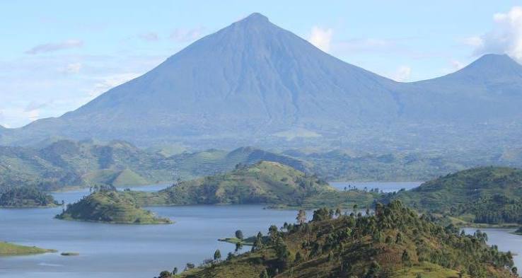 Cross-Border Gorilla Safari Travel Itinerary 